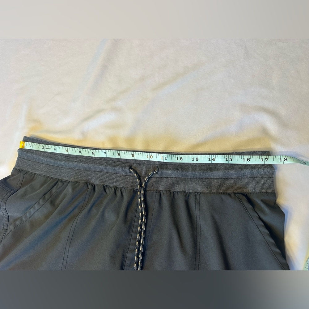 Women’s Columbia Athletic Capri Pants Med Gray Sz XL - Picture 8 of 13